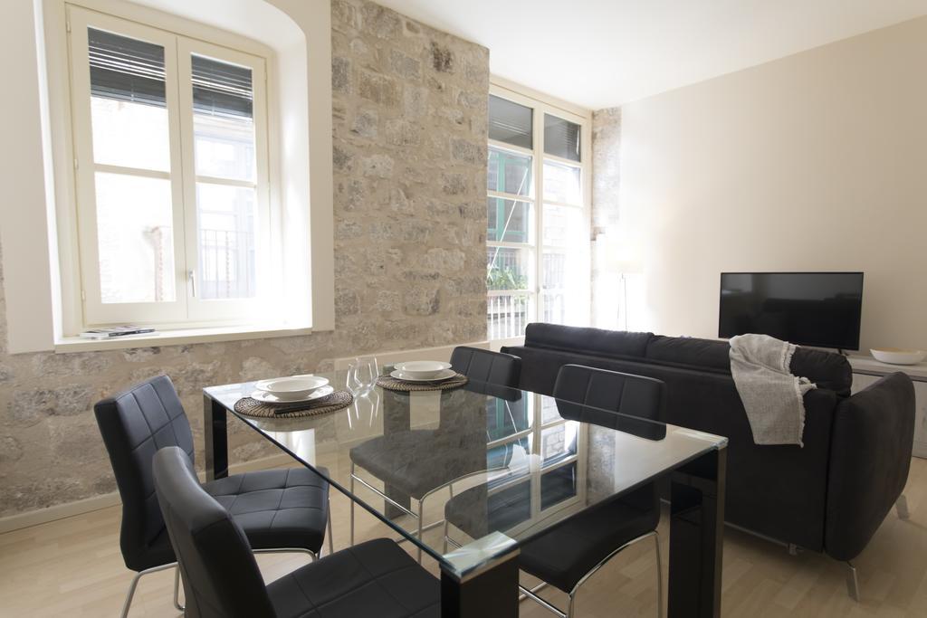 Bravissimo Cort Reial-2A Apartment Girona Exterior photo